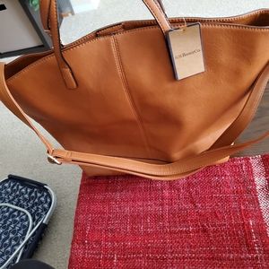 Bass&Co brown leather bag